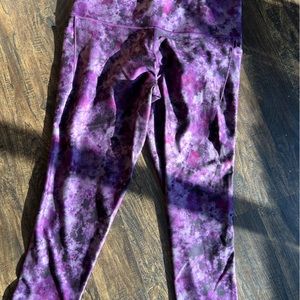 Athleta Salutation 7/8 leggings WITH POCKETS!